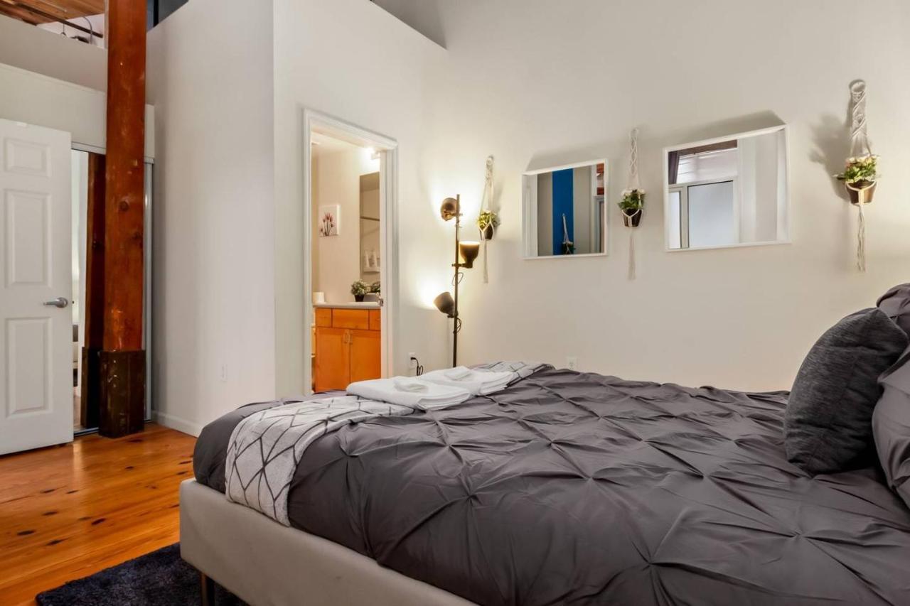 Trifecta Historic Brick 2Br Getaway Superhost Lejlighed Durham Eksteriør billede