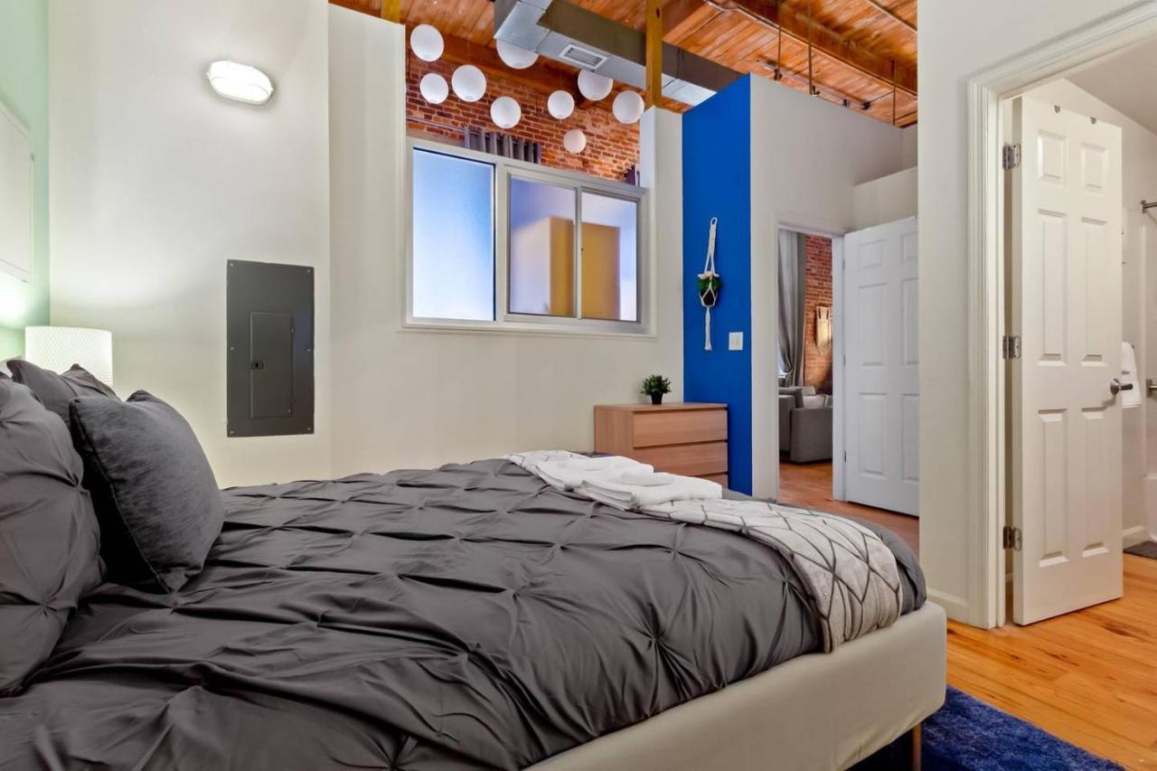 Trifecta Historic Brick 2Br Getaway Superhost Lejlighed Durham Værelse billede