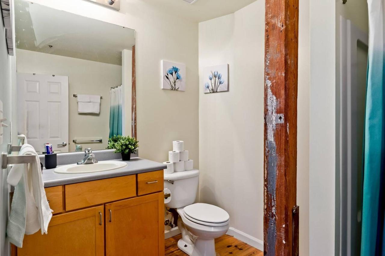 Trifecta Historic Brick 2Br Getaway Superhost Lejlighed Durham Eksteriør billede